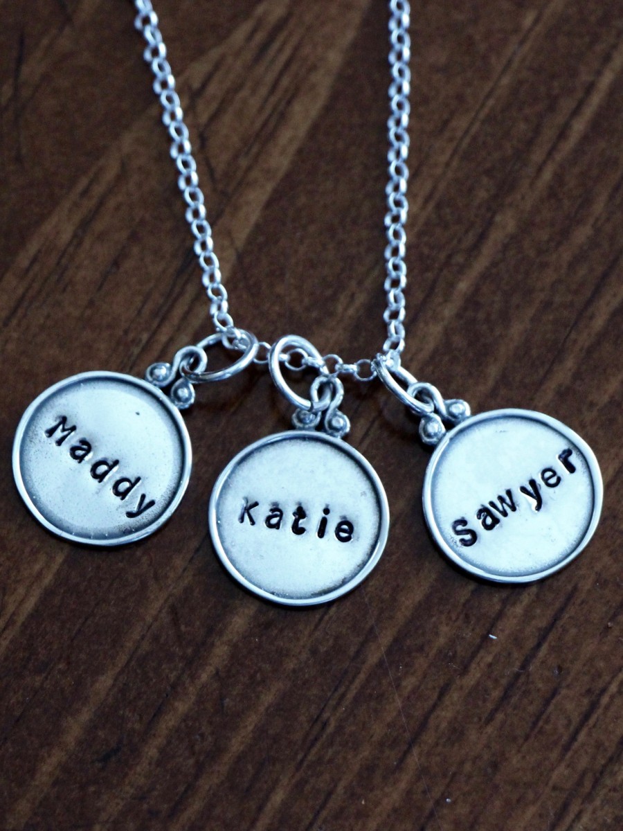 Mothers Name Necklace- Raised Rim
