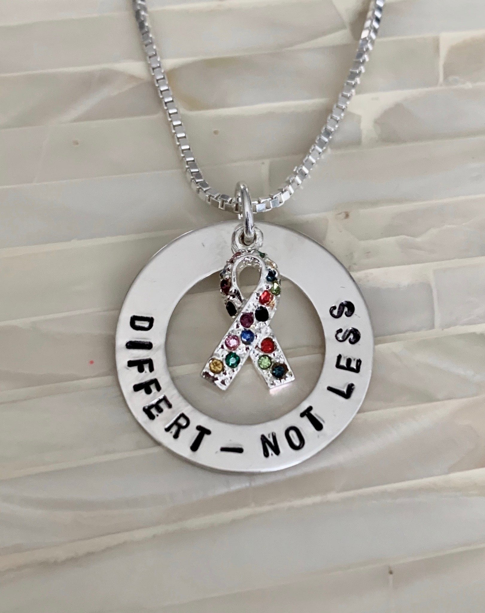 Different Not Less Autism Necklace kandsimpressions